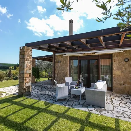 Villa Ng Sani Villas