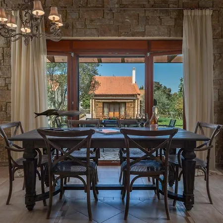 Villa Ng Sani Villas